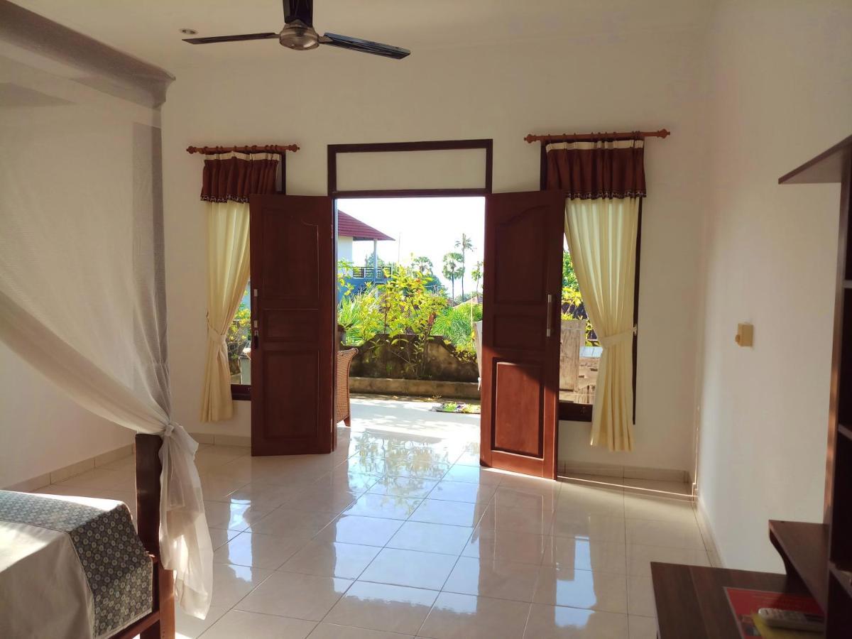 Rumah Wayans Lipah 艾湄湾 外观 照片